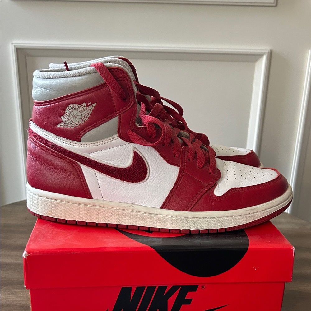 Nike Air Jordan 1 Retro Hi OG DJ4891 061 Lt iron ore/varsity red-sail W10
